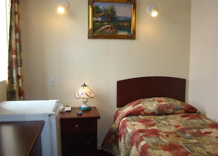 Budget Single Room